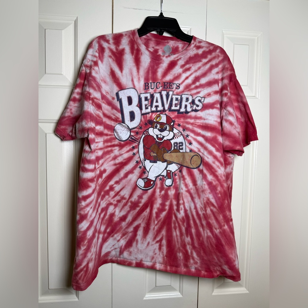 Buc-ee’s Beavers Baseball Red Tie Dye T-Shirt